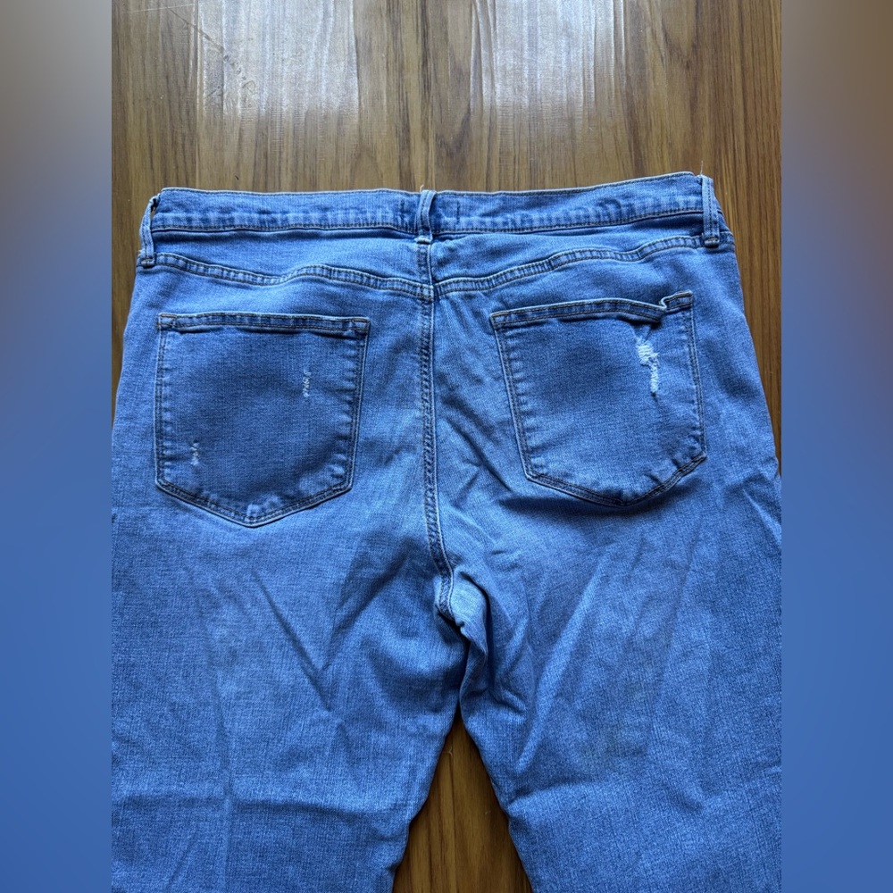 Sonoma women’s size 16 Blue Jeans - Picture 10 of 10